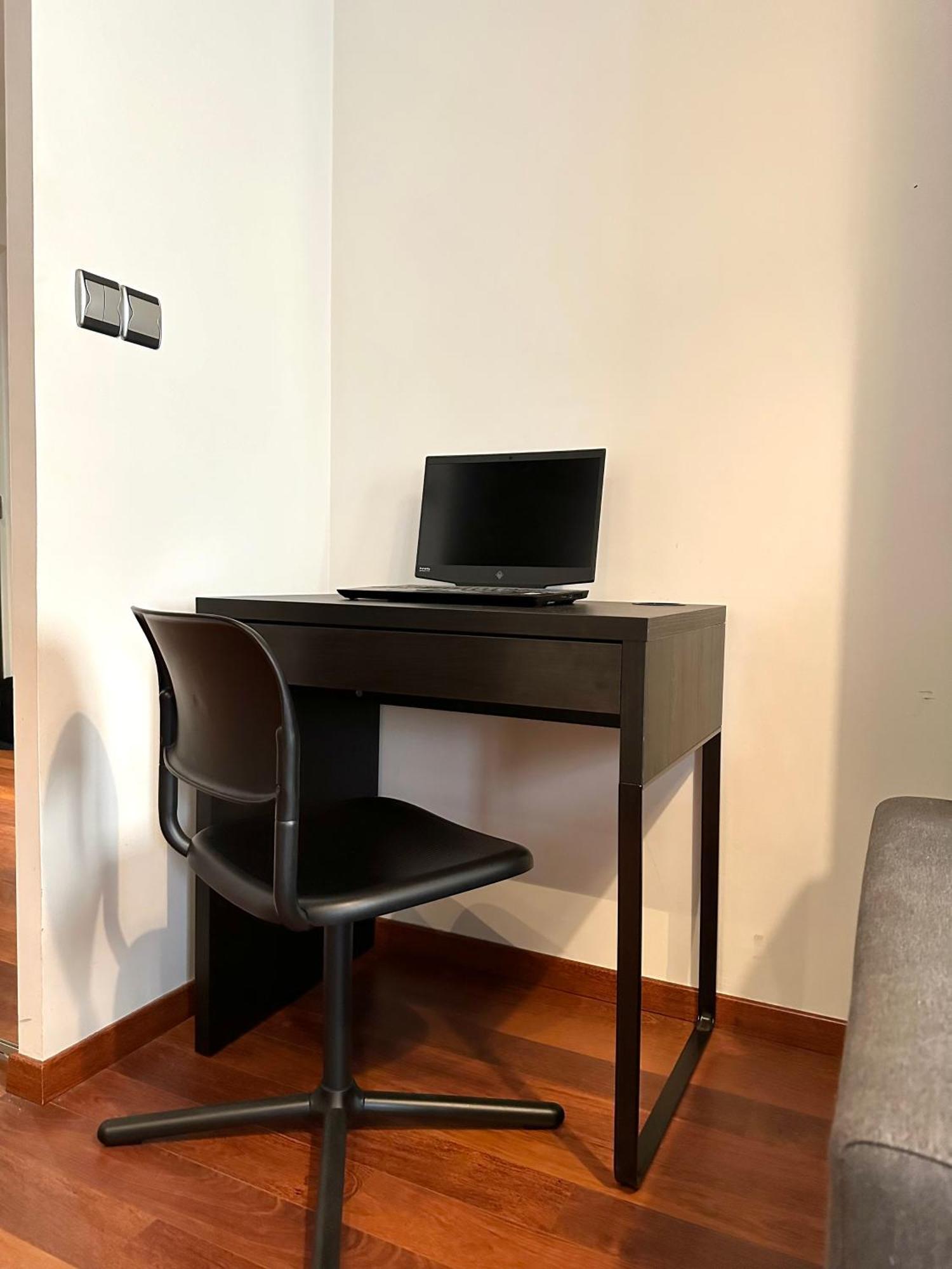 L'Athos - Appartement Equipe - Entre Paris Et Versailles - Haut Debit Garches Exterior photo